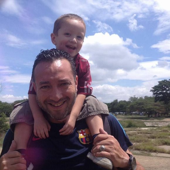 Meet your Posher, Eduardo - Picture 1 of 1